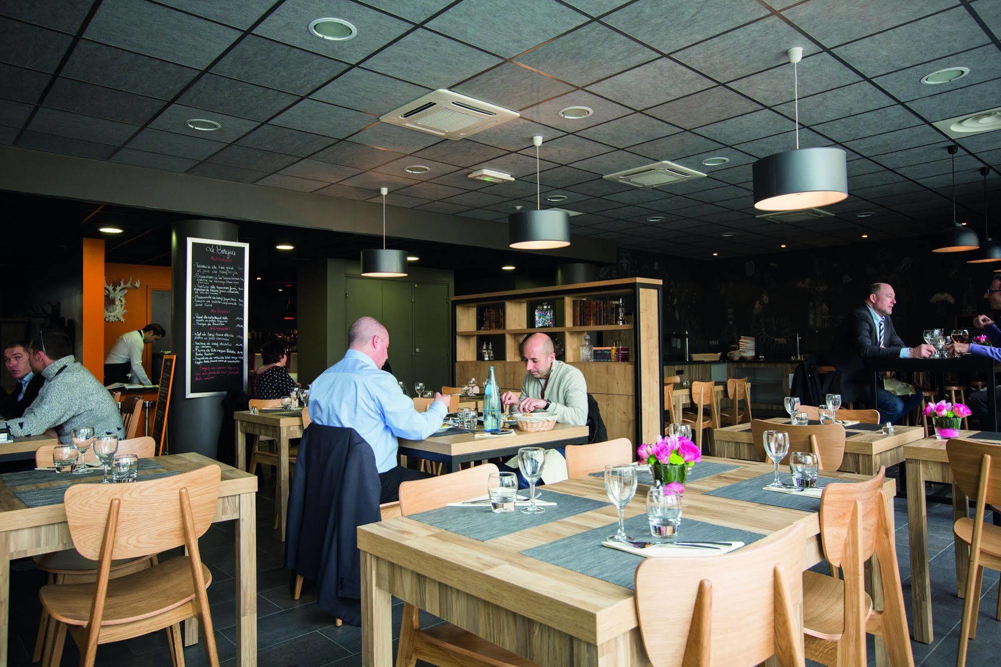 Aparthotel Appart'city Confort Lyon Cite Internationale 3*
